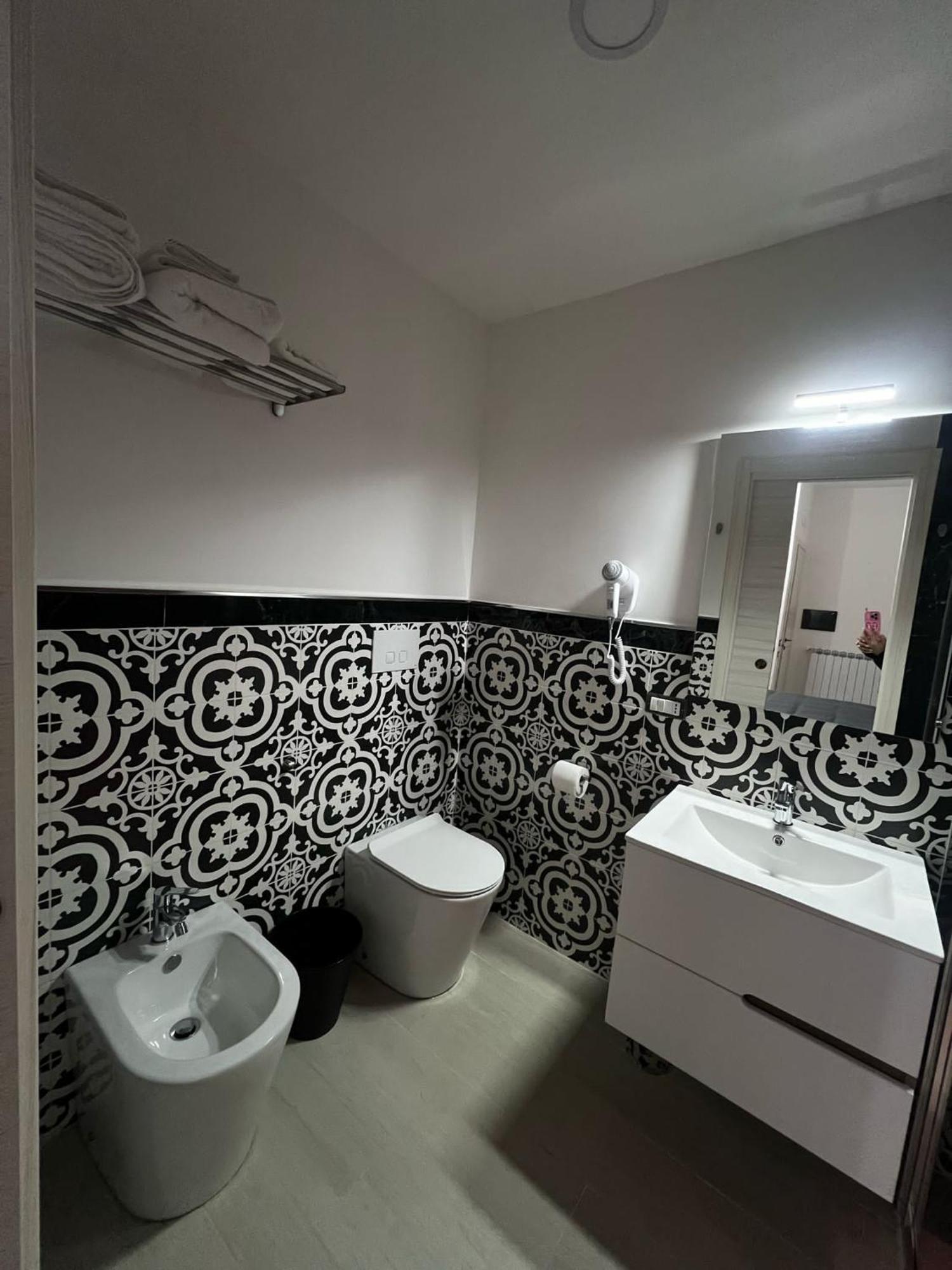 Villa Delle Rose Неаполь Экстерьер фото