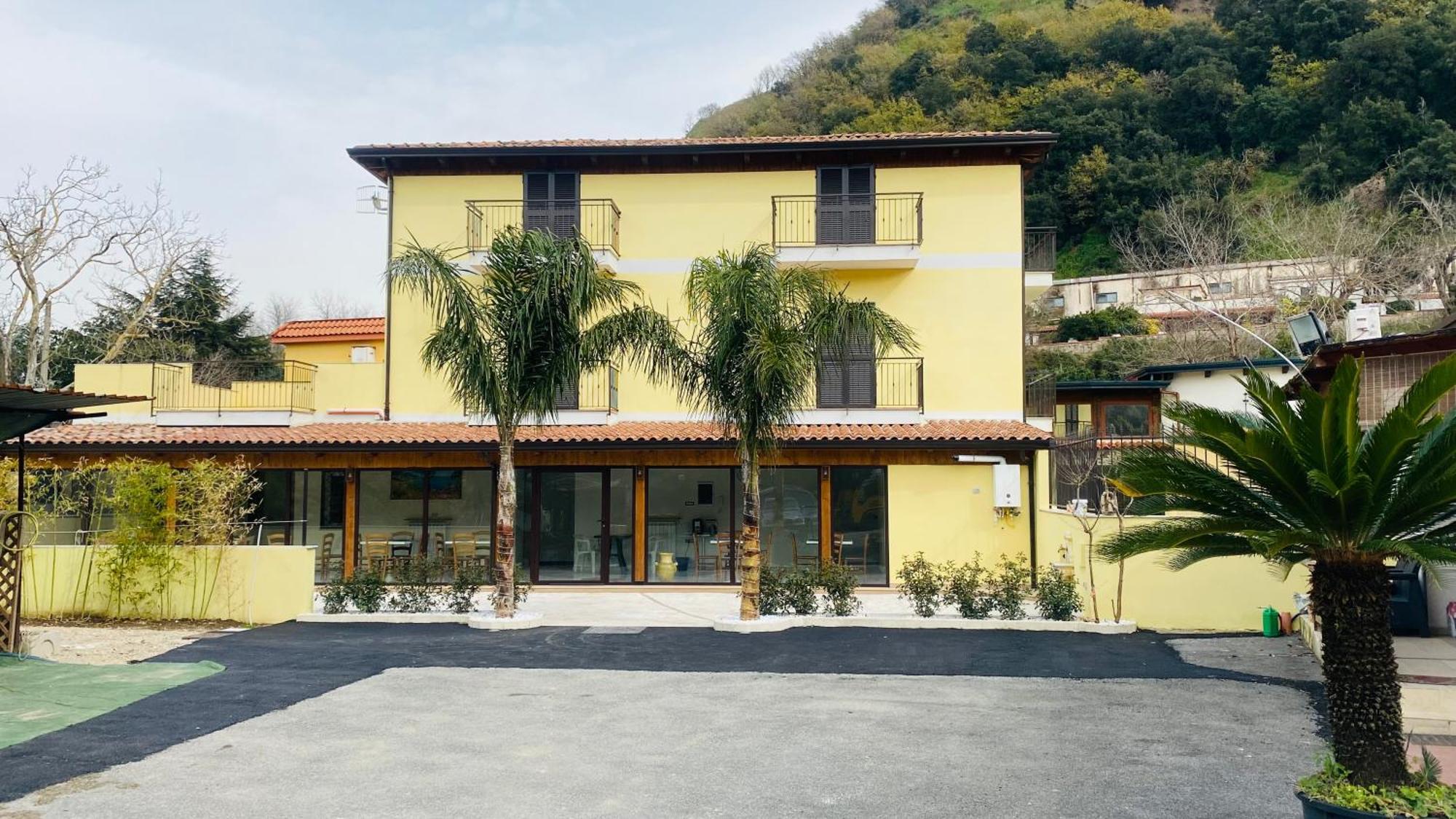 Villa Delle Rose Неаполь Экстерьер фото